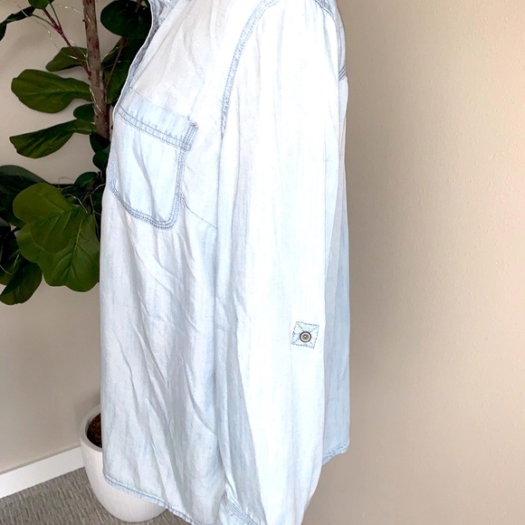 Talbots women’s petites PL 100% tencel lyocell light denim popover shirt LP - Picture 7 of 10